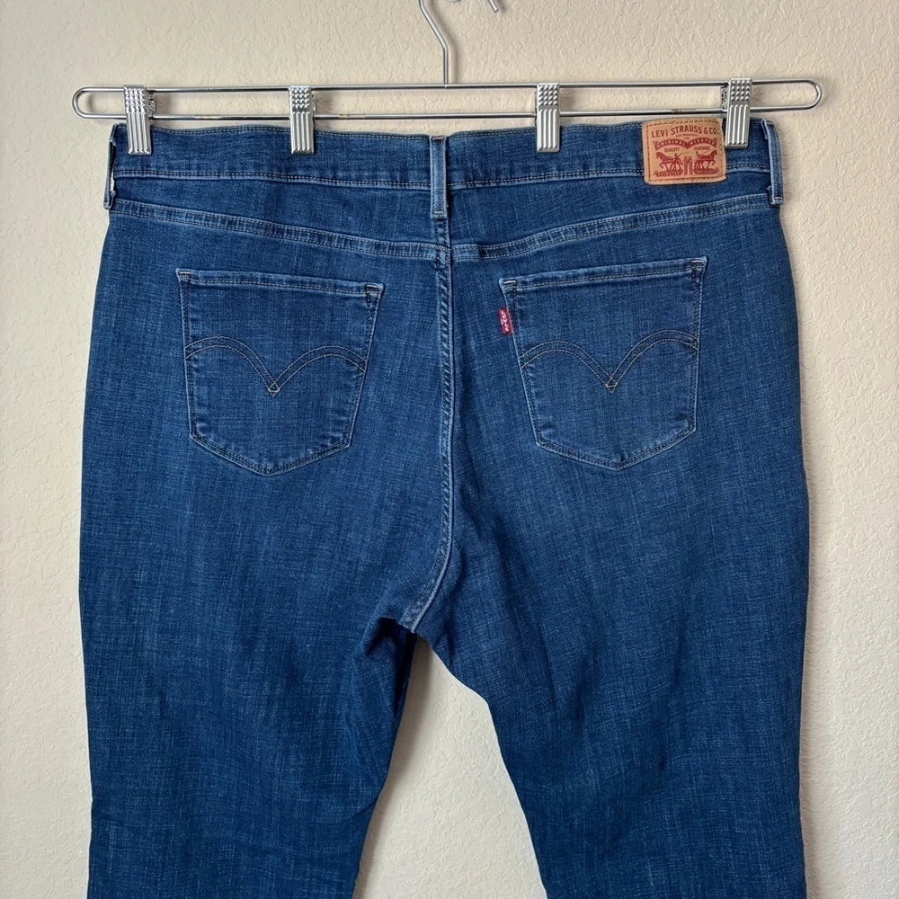 Levi's 20W Classic Bootcut Essential Denim Jeans - Picture 8 of 12